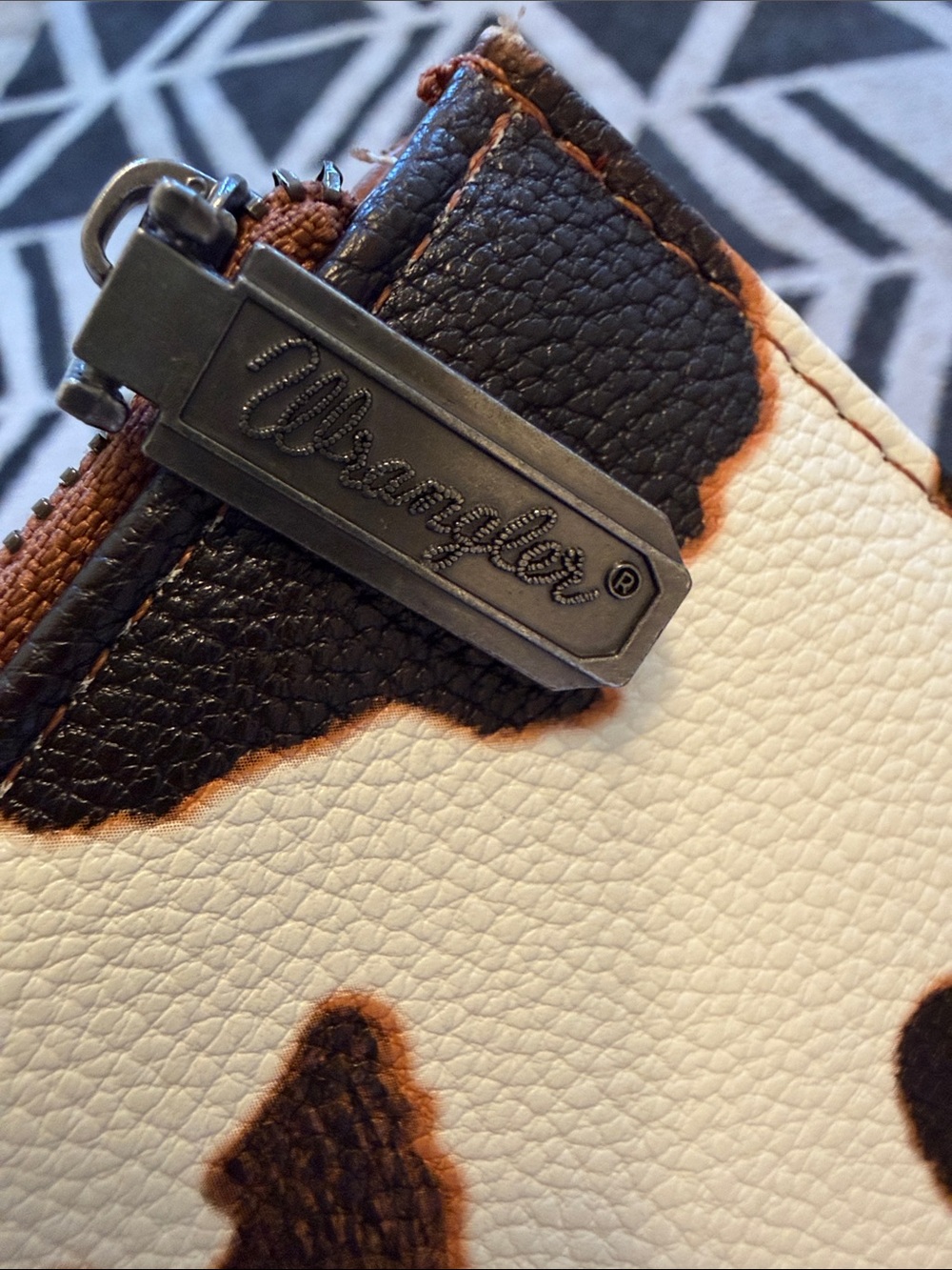 Wrangler Cow Print Wallet - Picture 6 of 6